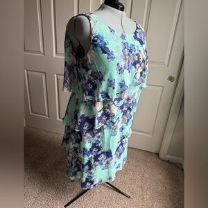 SLNY Seafoam Green with Blue/Purple Flowers Ruffled Tiered Sundress size 24